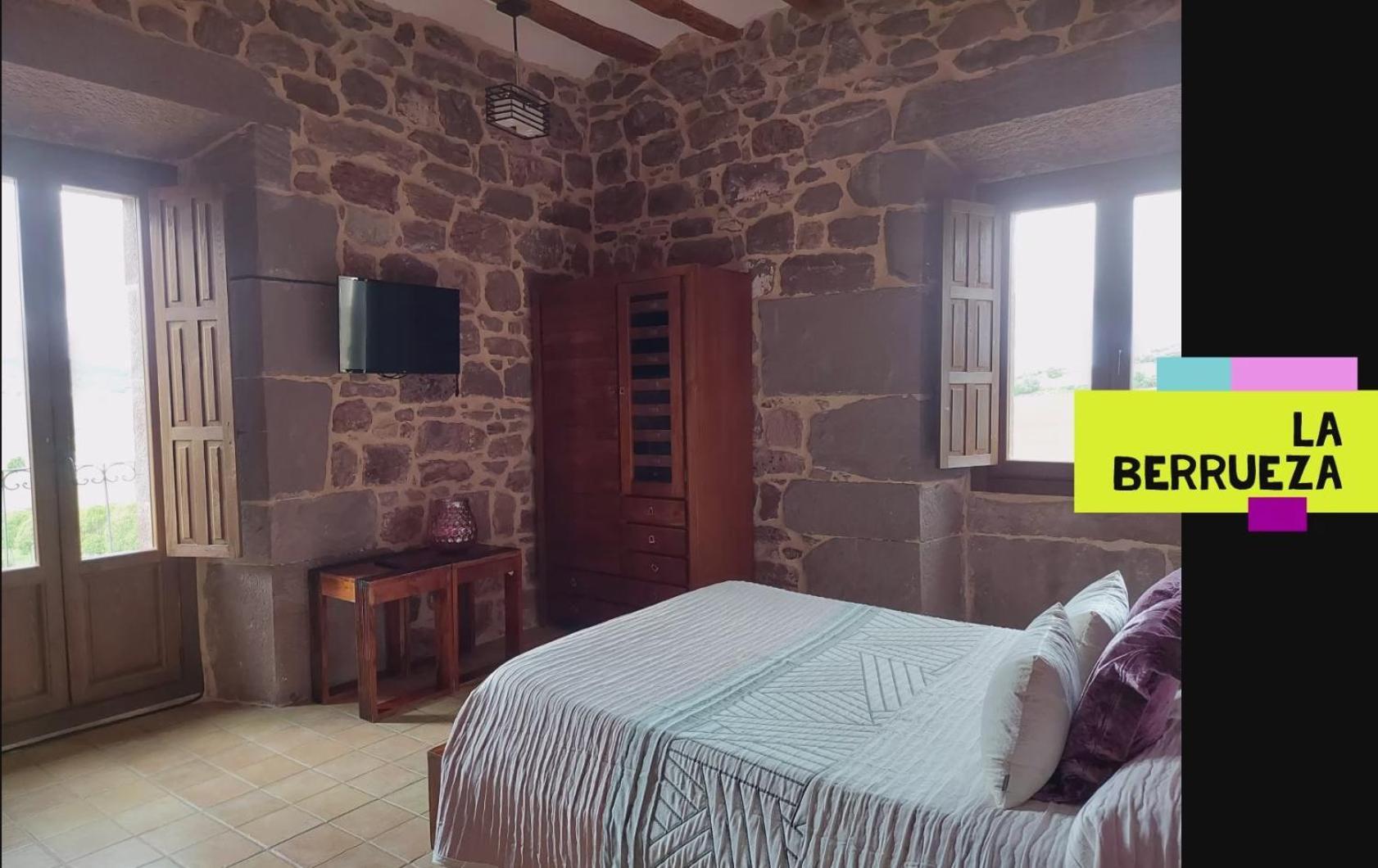 Hostal Rural Ioar Sorlada Exteriér fotografie